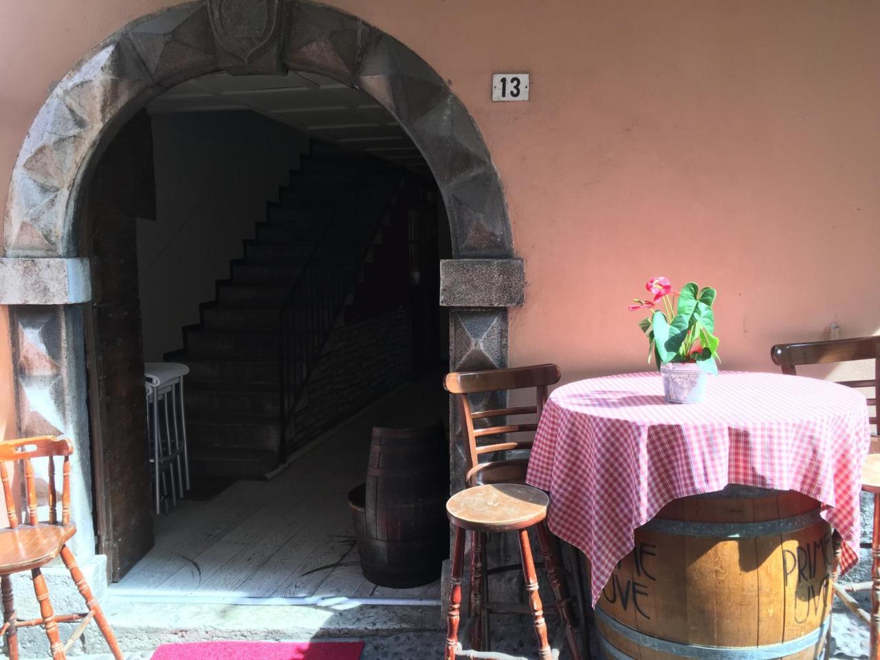 Alessi Appartamenti Desenzano del Garda Exterior photo